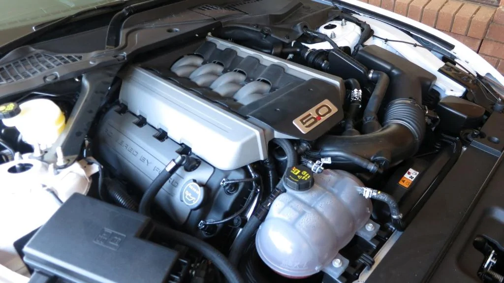 engine bay before.webp