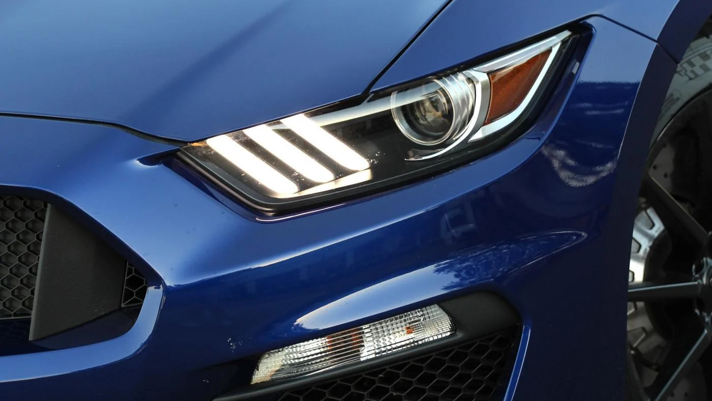 Ford-Mustang_Shelby_GT350_mp8_pic_166255.webp