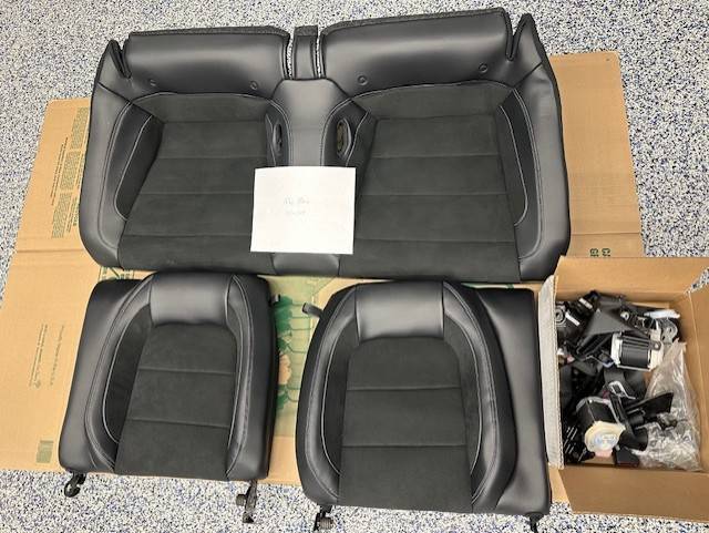 seats0.jpg