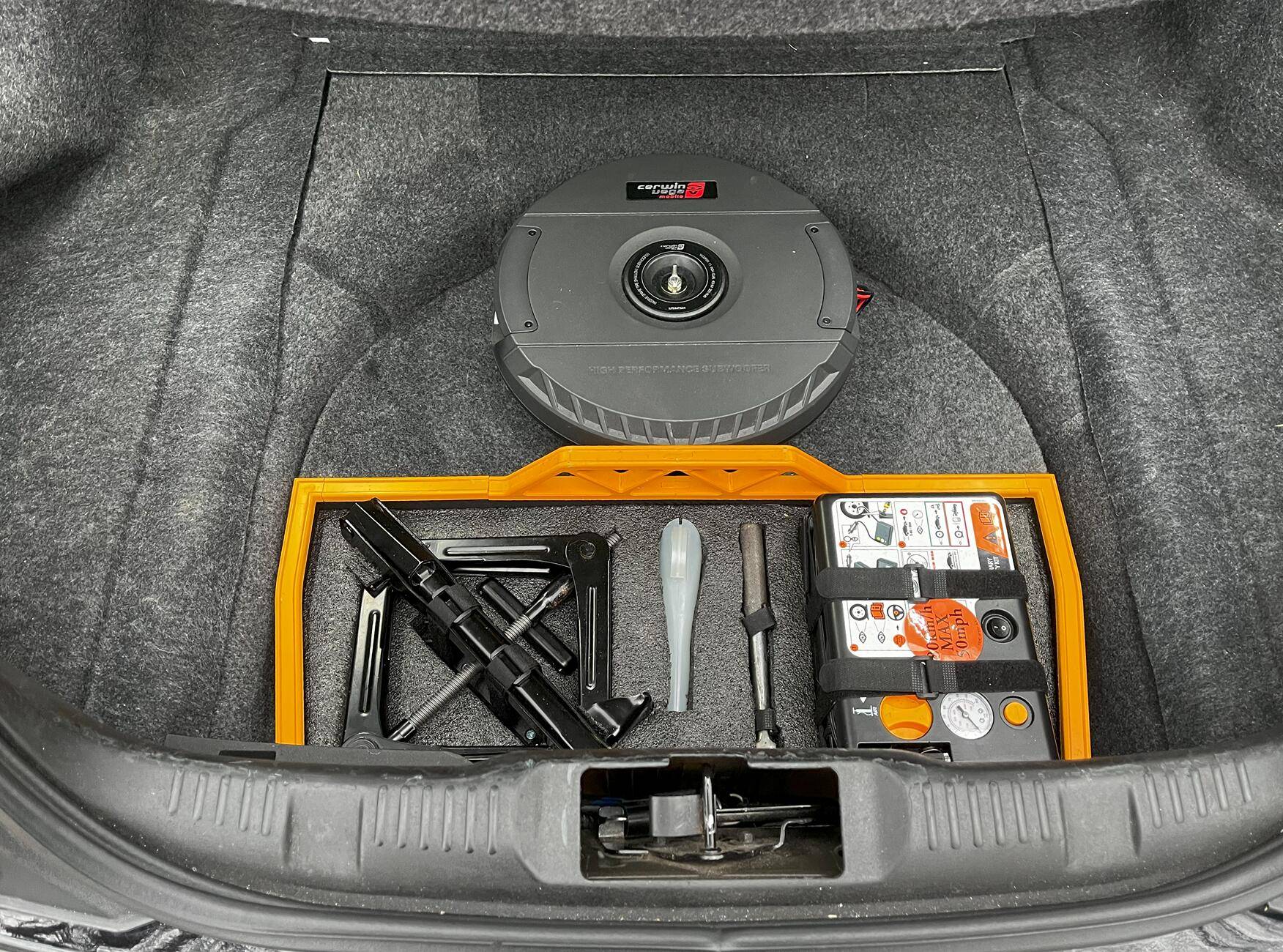 Subwoofer Board 01.jpg