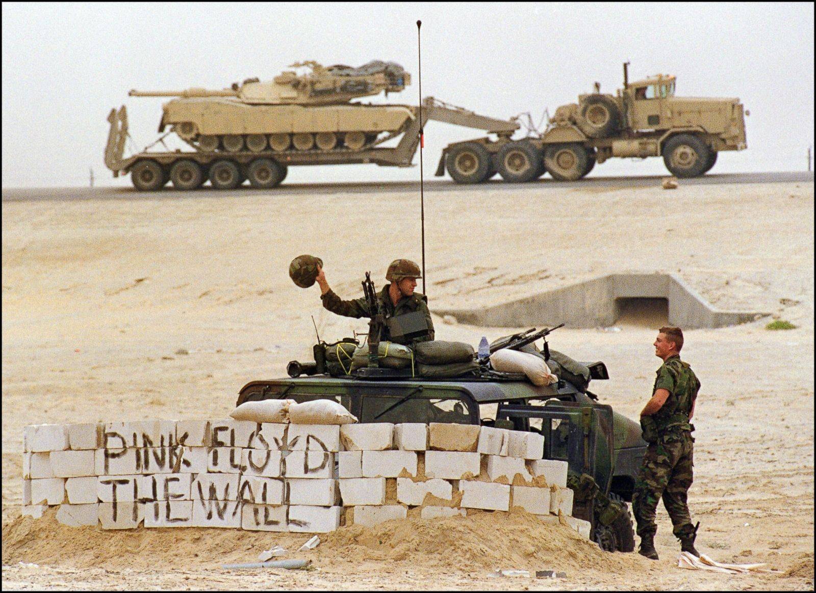 desert_storm, green HMMWV.jpg