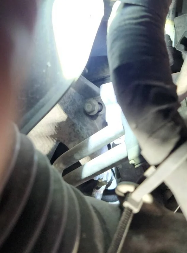 LooseBolt_PassengerSide.webp