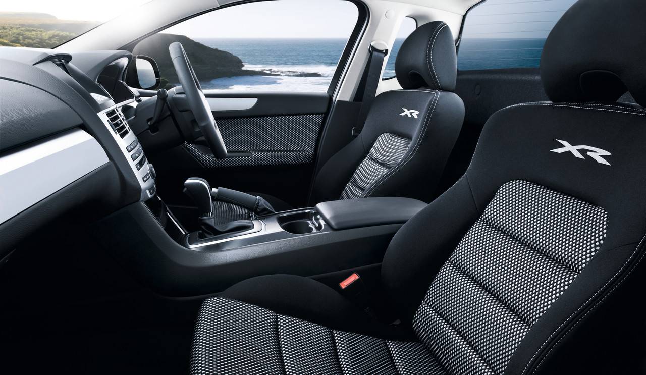FG-FALCON-XR-INTERIOR-IN-STREETWISE-GREY.jpg