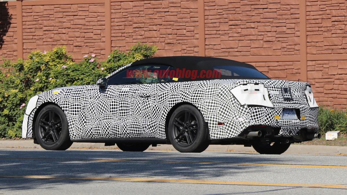 2018-Mustang-Convertible-7.jpg