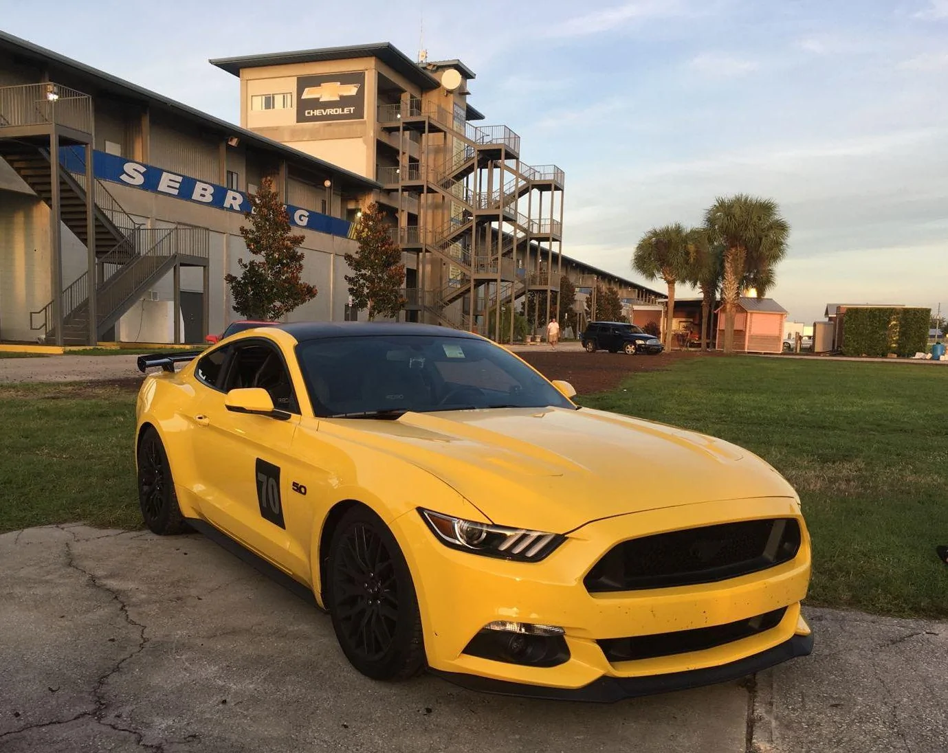 Sebring paddock 10-8-16.webp