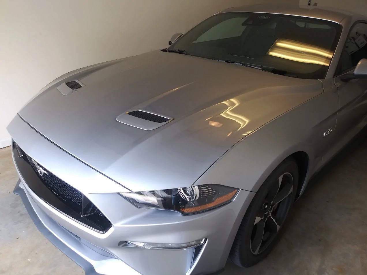 20250823_115505_HDR car garage.webp