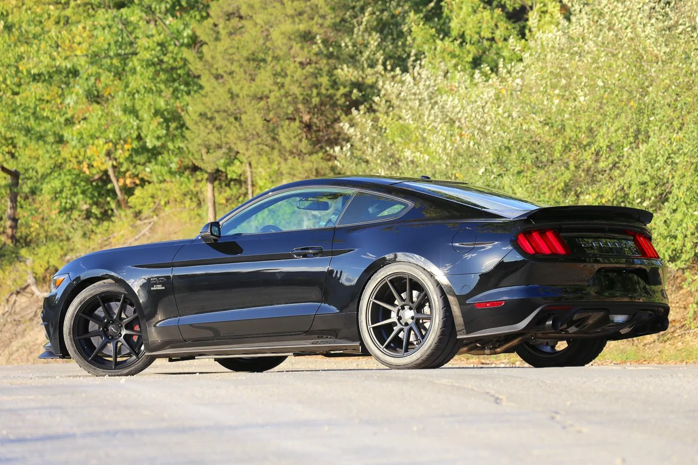 7-Steeda Midnight Edition exterior -13.webp