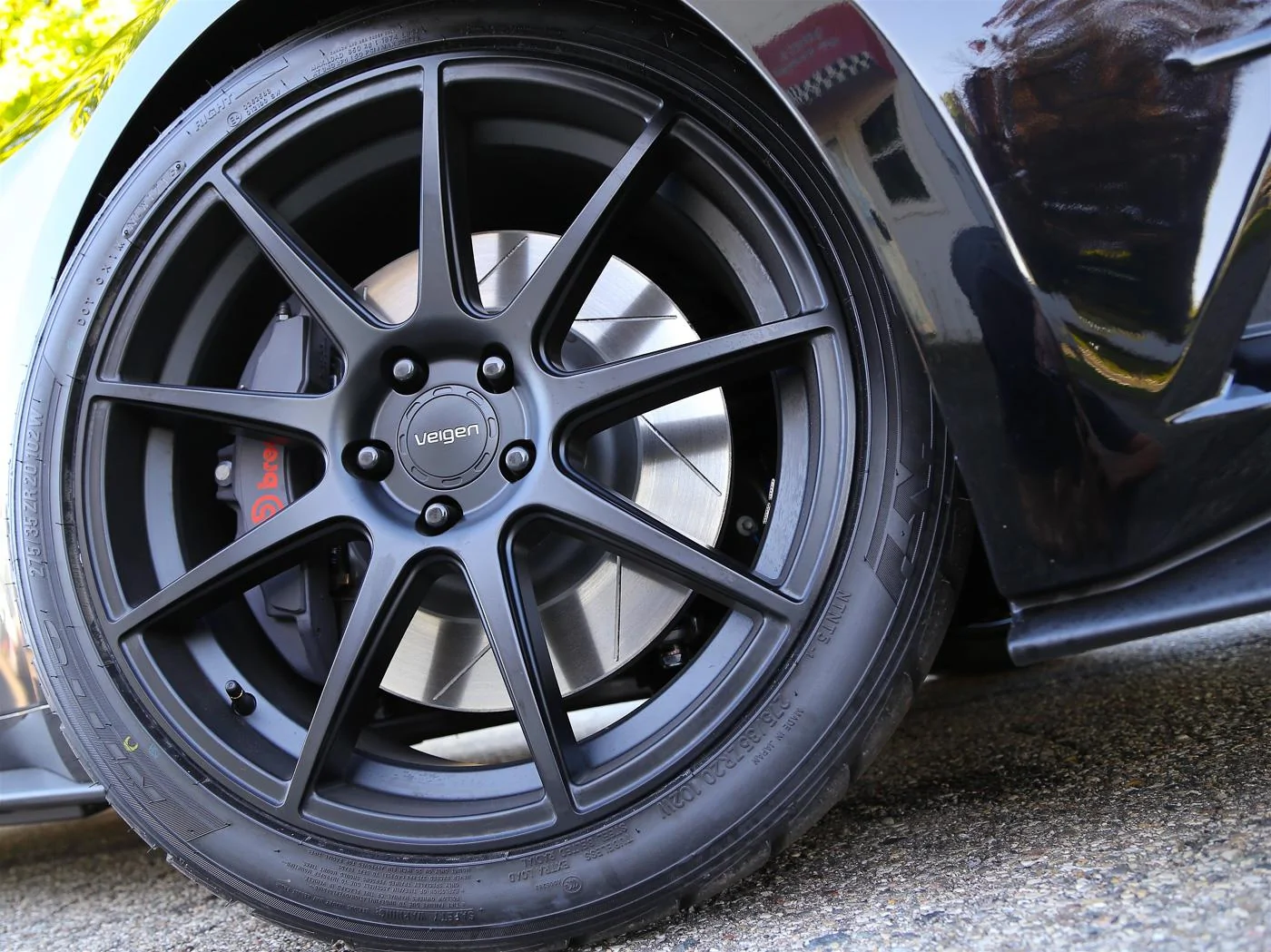 20-Steeda Midnight Edition front wheel -2.webp