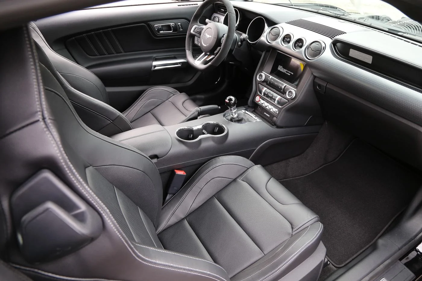 25-Steeda Midnight Edition interior -2.webp
