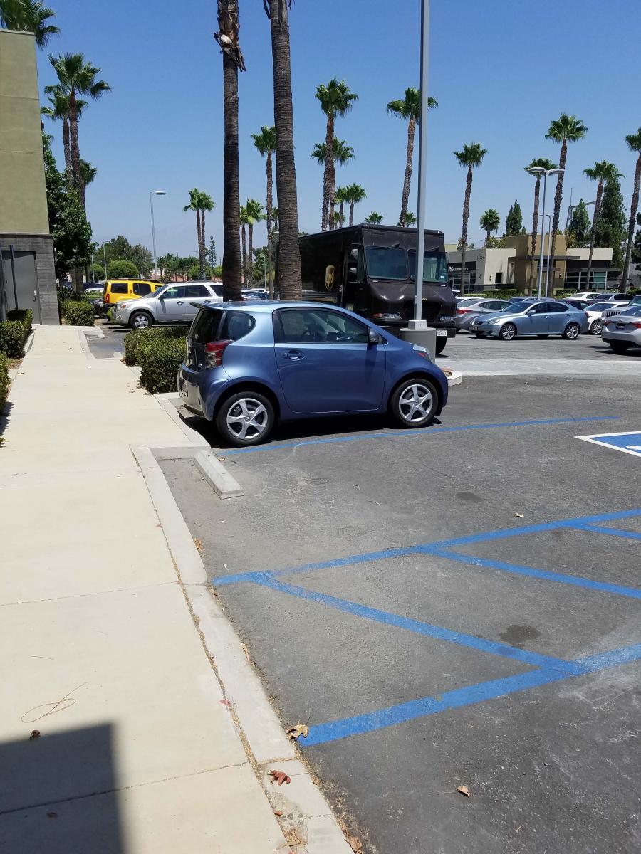 Scion IQ.jpg