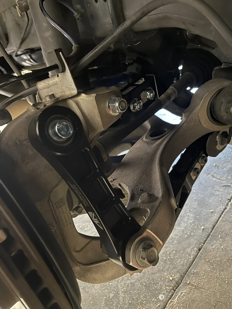 AAD SUSPENSION PASSENGER SIDE.webp