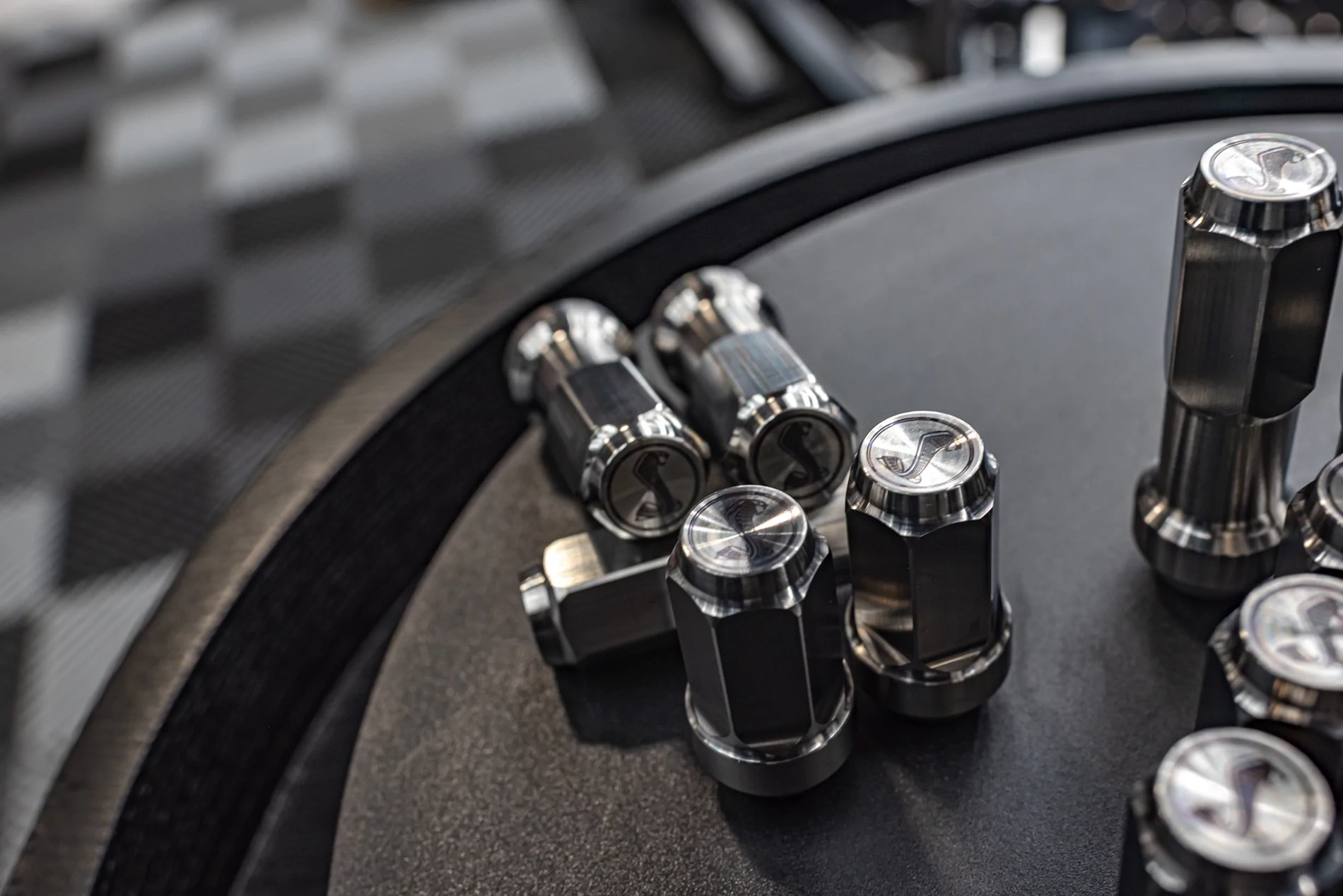Snake Titanium Lug Nuts-1.webp