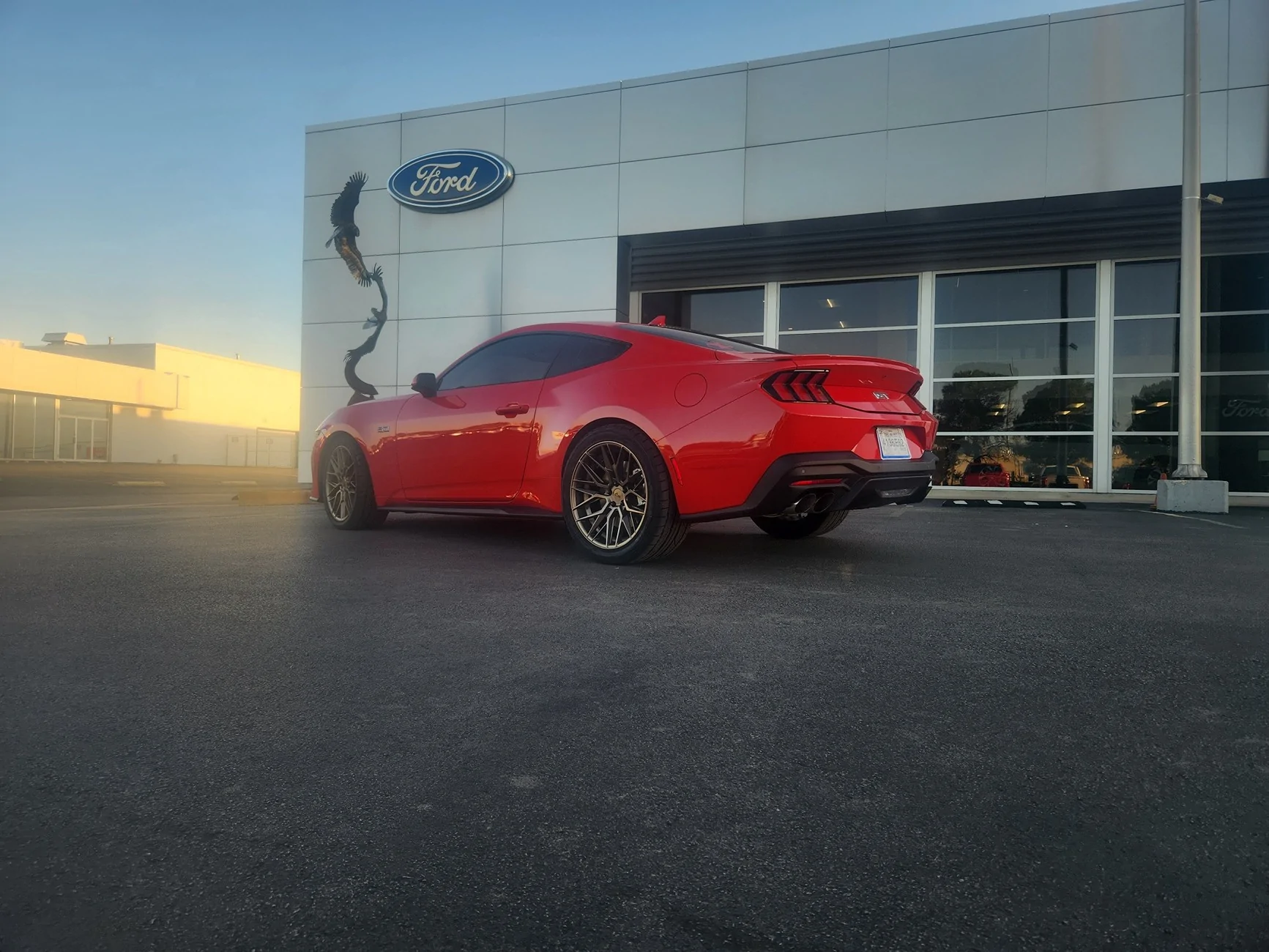 2814701-2-2024-mustang-ford-gt-premium-stock-stock-niche-gamma-bronze.webp