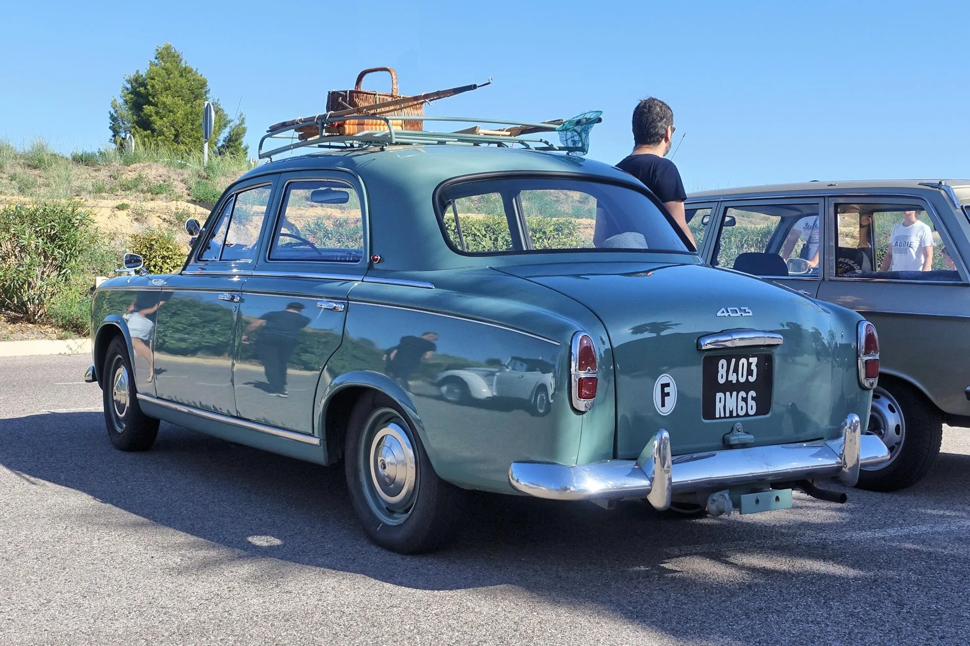 peugeot-403-1920x1280-1.webp