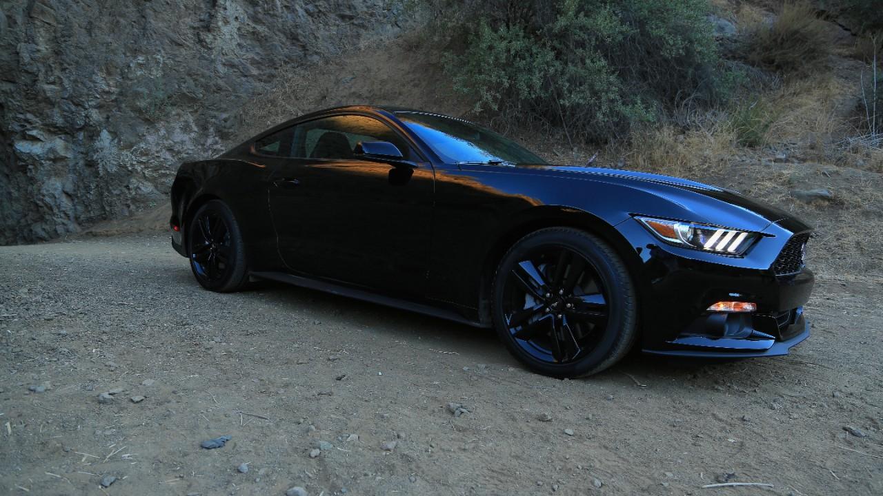 mustang-batcave-014.jpg