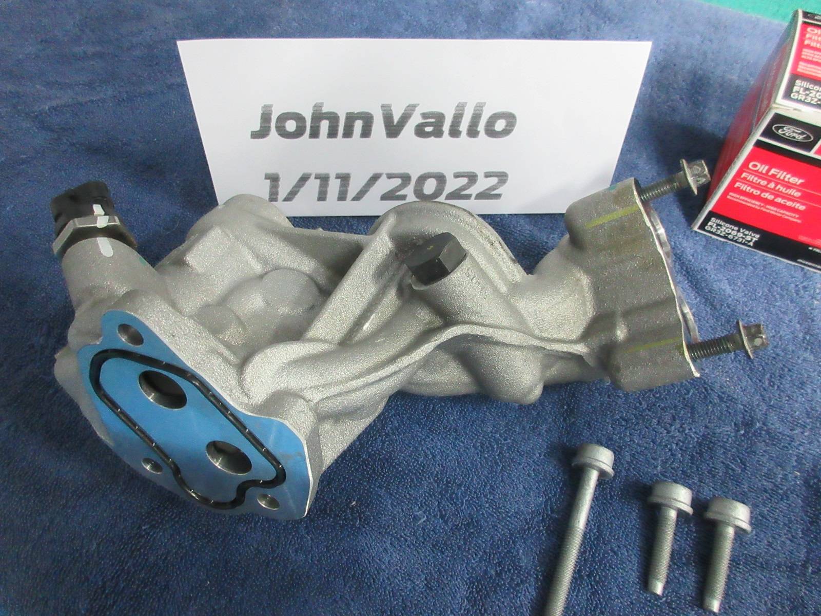 2016-17 GT350 Oil Filter Adapter - 2.jpg