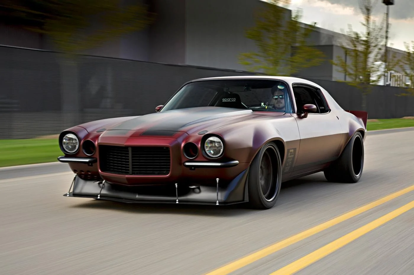 1971-chevrolet-camaro-front-view.webp