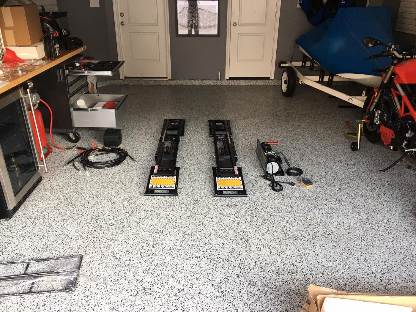 garage2.jpg