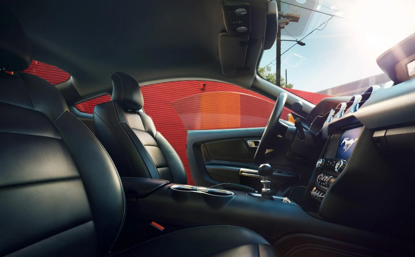 New-Ford-Mustang-Interior-3.webp