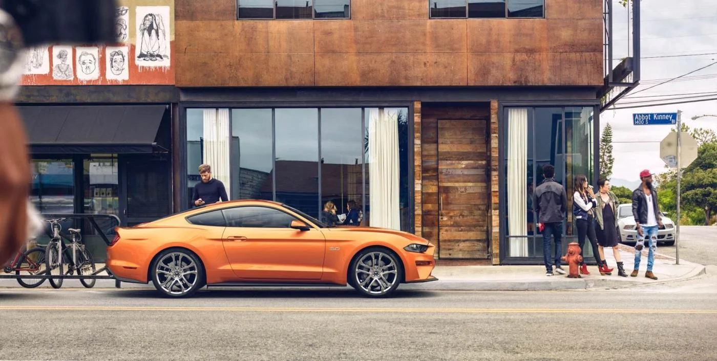 2018-ford-mustang-page-5.webp