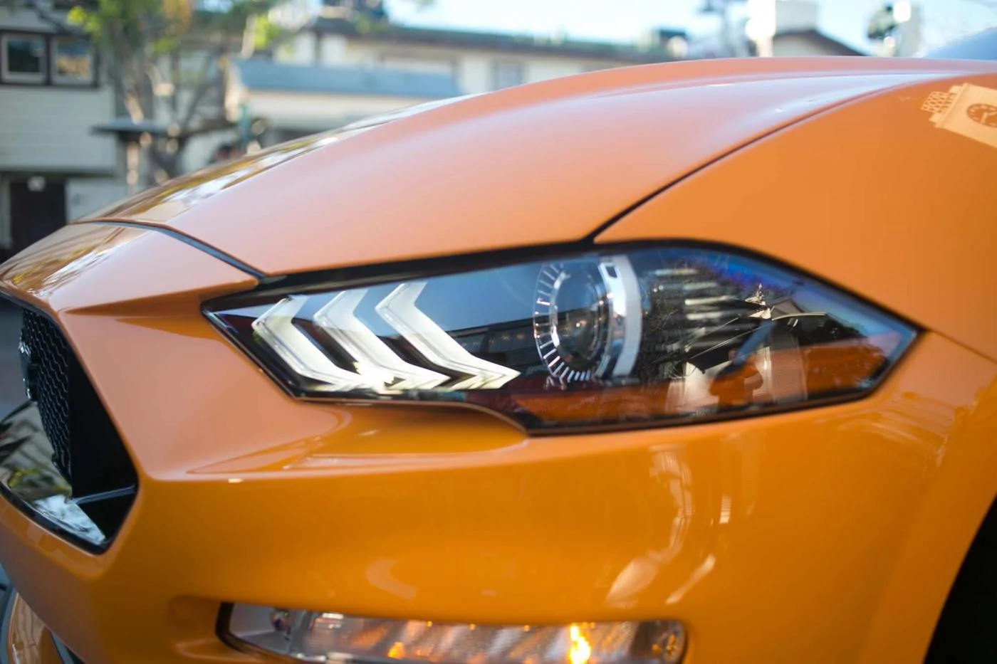 2018-Ford-Mustang-GT-V8-Performance-Pack-headlamp.webp