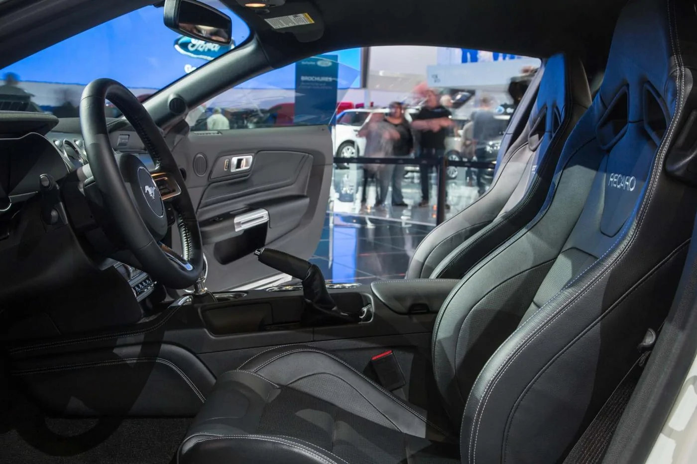 2018-Mustang-Interior-3.webp