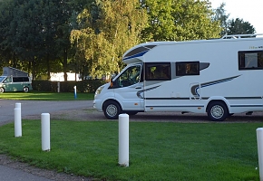 alois buecker elena bücker ford transit chausson welcome 718 eb 27.JPG