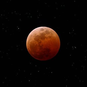 Total Lunar Eclipse 2007. The moon in the heart of the Earth's shadow. A combination of a short exposure (30 seconds) to capture the Moon's details an