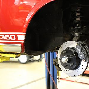 Even though this Wilwood classic brake kit says it fits cars with front discs, the bolts for the calipher were too large for the stock setup. Samarita