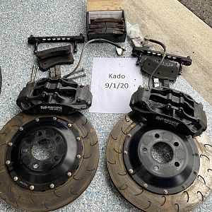 AP Racing GT350 Ferrodo DSUNO & Carbotech AX6
