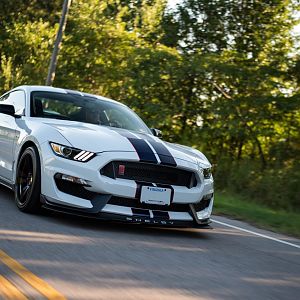 GT350R Photoshoot-7c