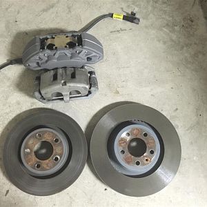 comparing V6 to GT brakes