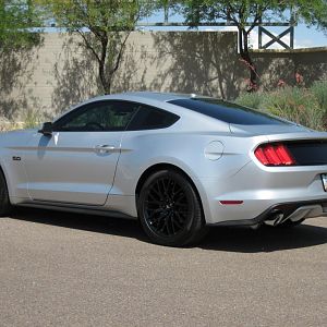 2015 GT Premium Performance Package
6 speed manual
12 speaker Shaker W/Voice-Act Navigation
Recaro Leather Seats
